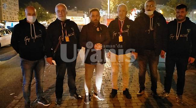 İzmir’deki gazetecilere Kocaeli’den destek