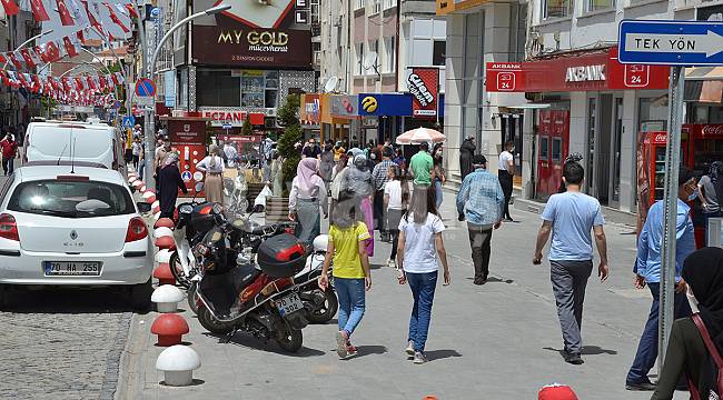 Karaman'da 65 yaş ve üstü ile 20 yaş altı vatandaşlar için yeni kararlar