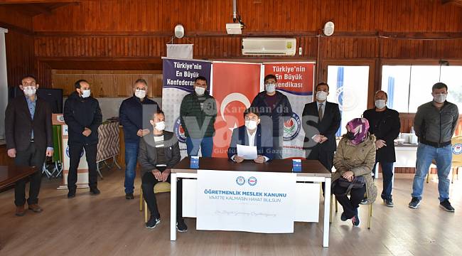 Özdemir: "Öğretmenlik Meslek Kanunu vaatte kalmasın, hayat bulsun"