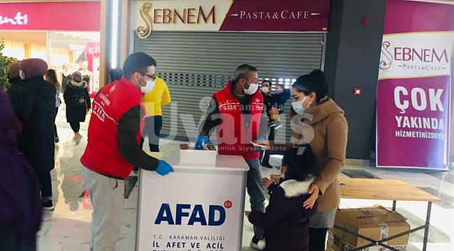 Karaman'da vatandaşlara maske dağıtımı yapıldı
