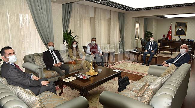 KAREV Yönetimi Vali Işık'ı Ziyaret Etti