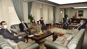 KAREV Yönetimi Vali Işık'ı Ziyaret Etti