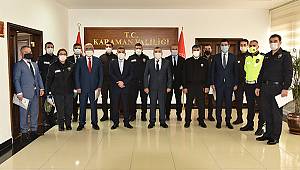 Vali Işık Başarılı Personele Belgelerini Verdi