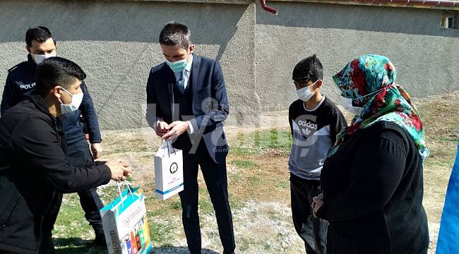 Ayrancı Kaymakamı Çakır, Çocukların Yüzünü Güldürdü