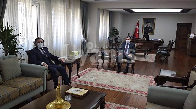 Edebiyat Fakültesi Dekanı Muşmal’dan Vali Işık’a Ziyaret
