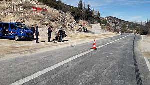 Ermenek'te Emniyet Ekipleri İlçeye Giriş-Çıkışları Sıkı Tutuyor