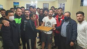 Karaman Belediyespor Kulüp Başkanı Yurtsever'den futbolculara moral ziyareti