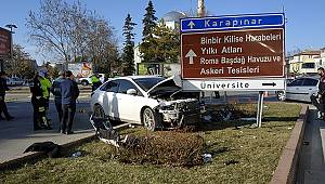 Karaman'da iki otomobil çarpıştı: 6 yaralı
