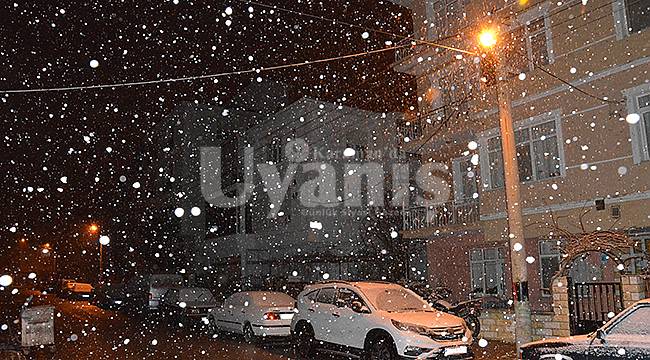 Karaman'da kar yağışı etkili oldu