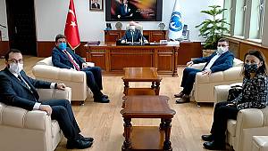 Rektör Ak'a ziyaretler sürüyor