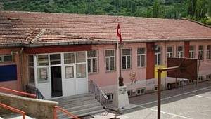 Başyayla'da Bir Okulda Korona virüs Vakaları Görülmesi Üzerine Eğitime Ara Verildi