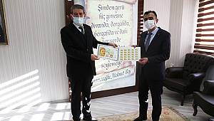 Karaman Belediyesi Yunus Emre Yılı anısına pul bastırdı