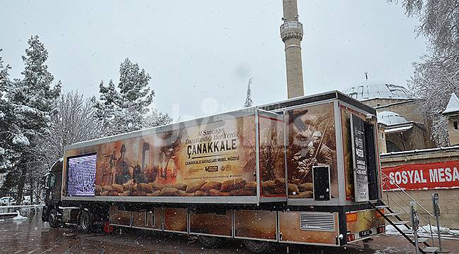 Karaman’da "Çanakkale Savaşları Mobil Müzesi" ziyarete açıldı