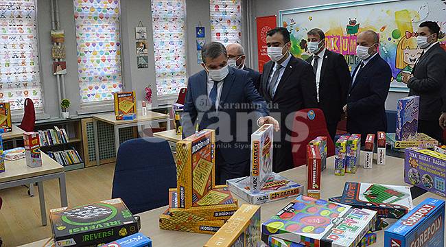 Karaman'da Çocuk ve Türkçe Kütüphaneleri Açıldı