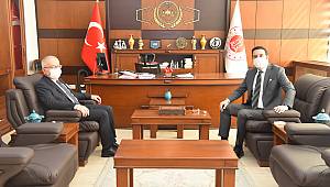 Rektör Ak, İade-İ Ziyaretlerini Sürdürüyor