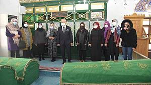 Rektör Ak'tan 8 Mart nedeniyle anlamlı ziyaret