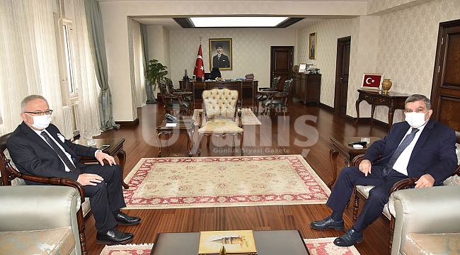 Rektör Ak’tan Vali Işık’a Ziyaret