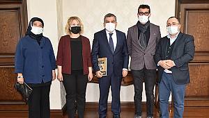 Vali Işık’a Boncukluhöyük ve Çatalhöyük Kitabını Tanıttılar