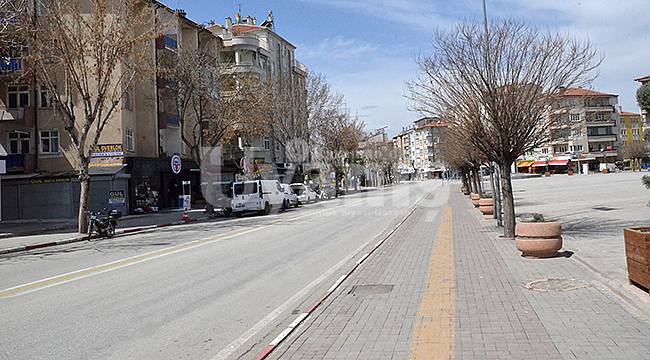 23 Nisan Genelgesi: Cuma Günüde Sokağa Çıkma Kısıtlaması Uygulanacak