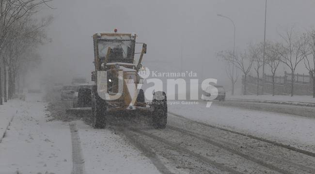 Karaman Belediyesinin Karla Mücadelesi Sürüyor