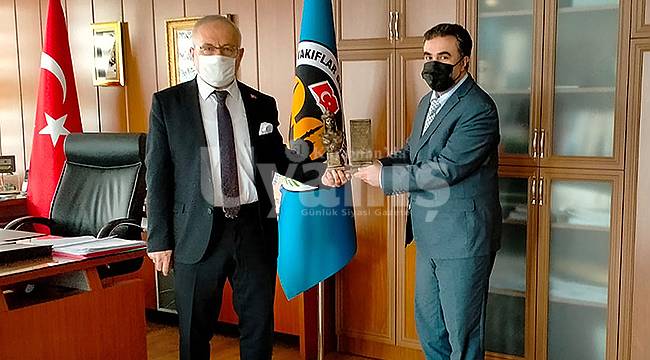 Rektör Namık Ak'tan Vakıflar Bölge Müdürüne ziyaret