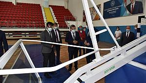 Vali Işık, Merkez Spor Salonunda İncelemelerde Bulundu