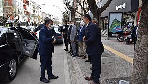 Vali Işık'tan İl Genel Meclisi Başkanı Çayır'a Hayırlı Olsun Ziyareti