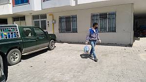 Ermenek Belediyesi Karantinadaki Vatandaşın Çöpünü Almayı İhmal Etmiyor