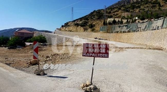 Seycan Hemşireye Mezar Olan O Yol Trafiğe Kapatıldı