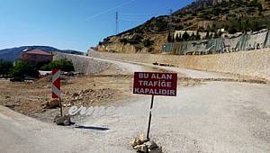 Seycan Hemşireye Mezar Olan O Yol Trafiğe Kapatıldı