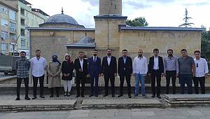 AK Gençlik Karaman'da Gönüllere Girdi