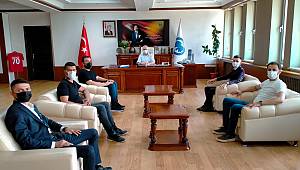 AK Parti İl Gençlik Kolları'ndan Rektör Namık Ak'a Ziyaret