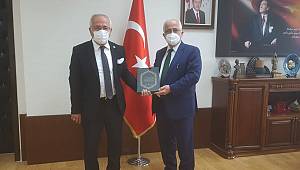 Bilge Türk Eğitim Kültür Vakfı'ndan Rektör Namık Ak'a Ziyaret