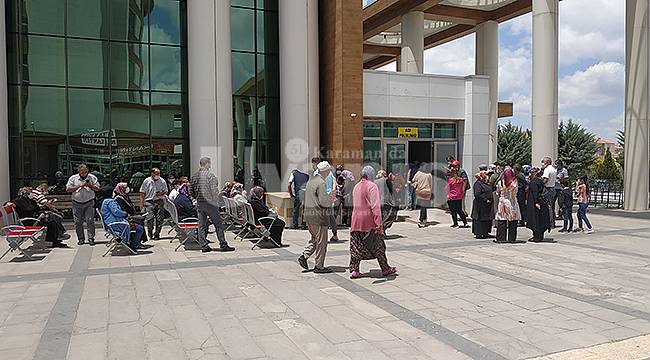 Karaman'da aşılama süreci hızlandı, vatandaşlar kuyruk oluşturdu