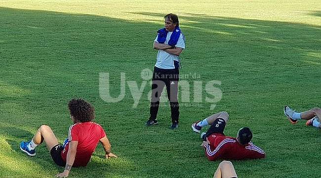 Aköz: "Karaman Belediyespor Karaman'ın adını taşıyan en büyük bayraktır"