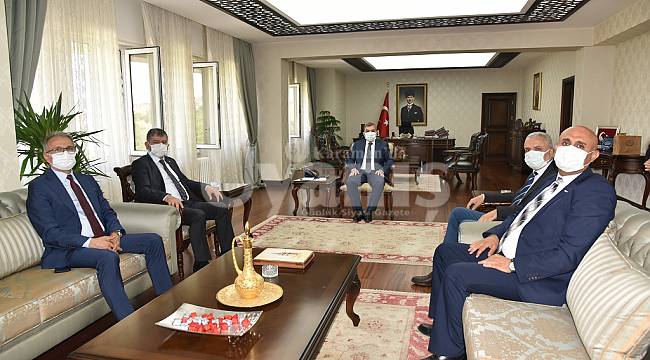Enerya Anonim Şirketi ve Ahlatçı Holding Genel Müdüründen Vali Işık’a Nezaket Ziyareti