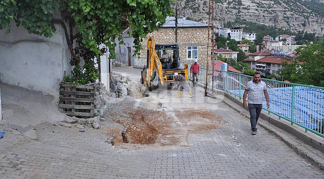 Ermenek'te Su Ve Kanalizasyon Hattı Yenileniyor