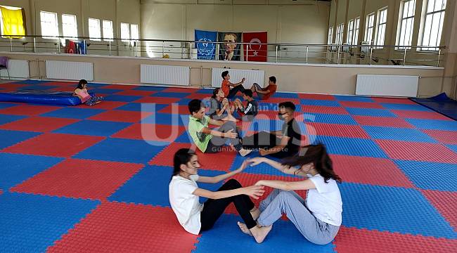 GSB Spor Okullarında Eğitimler Devam Ediyor