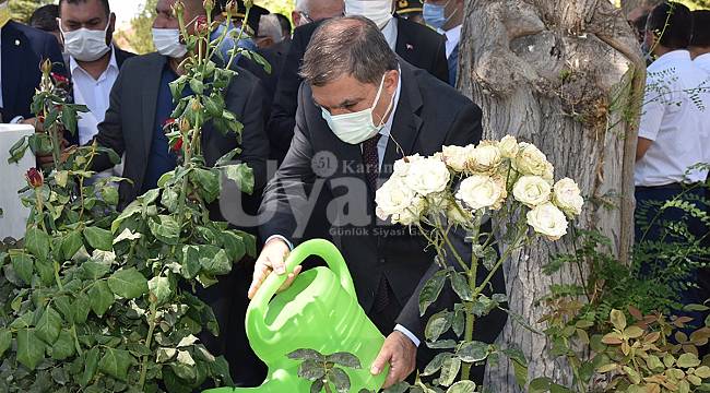 Kurban Bayramı Arifesinde Şehitlik Ziyaret Edildi