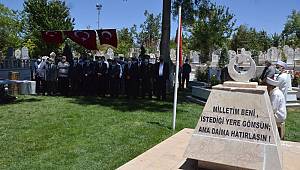 Kurban Bayramı öncesi şehitlik ziyaret edildi