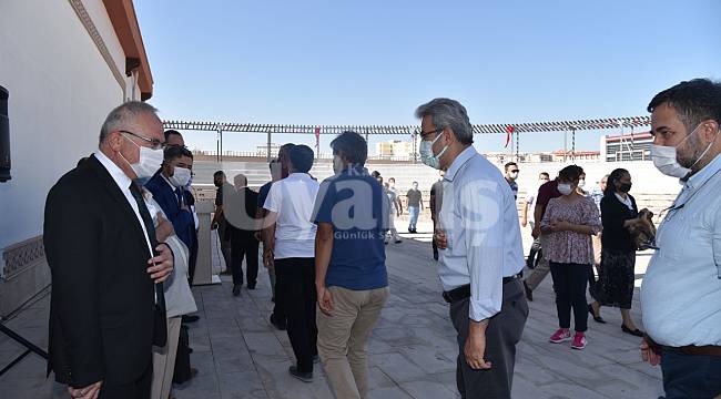 Rektör Namık Ak, Üniversite Personeli İle Bayramlaştı