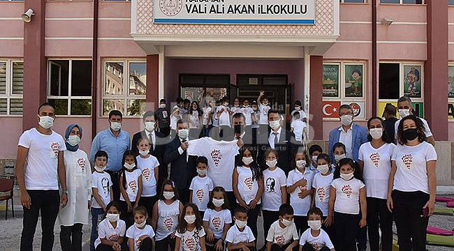 Vali Işık "Telafide Ben de Varım" Programına Katıldı