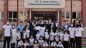 Vali Işık "Telafide Ben de Varım" Programına Katıldı