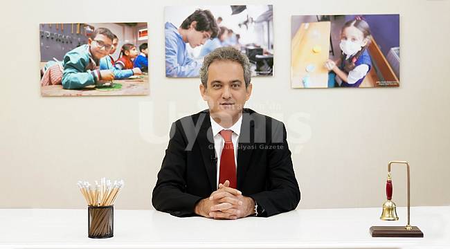 Bakan Özer Öğretmenlere Seslendi