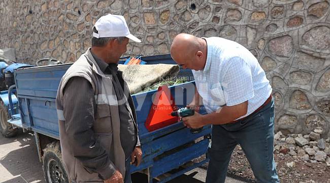 Bayram: Karaman'da Traktörlerin Reflektör Kullanımında Belli Bir Başarı Yakalandı