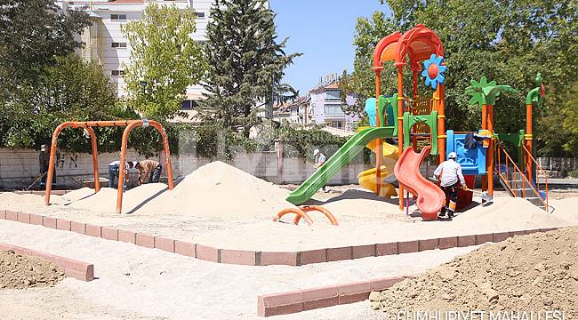 Karaman'ın Mahalleleri Yeni Parklarla Renkleniyor
