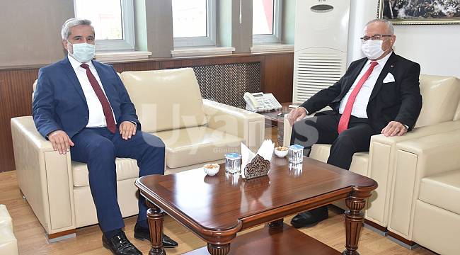 KMÜ Rektörü Namık Ak, Aksaray Üniversitesi Rektörünü Ağırladı