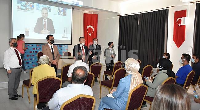 Ortaöğretim İzleme ve Değerlendirme Daire Başkanı Hacı Ali Okur Öğretmenlerle Buluştu