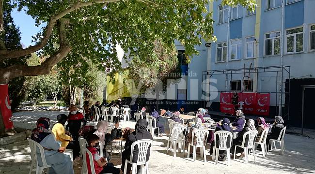 Saadet Partisi Kadın Kolları’ndan mahalle başkanları buluşması