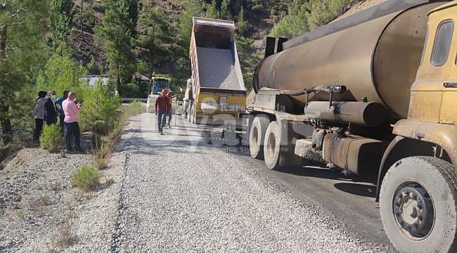 Sarıveliler'de Yol Çalışmaları Devam Ediyor